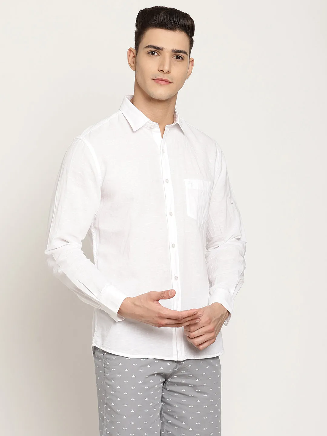 Cantabil Cotton Blend Solid White Full Sleeve Casual Shirt for Men with Pocket